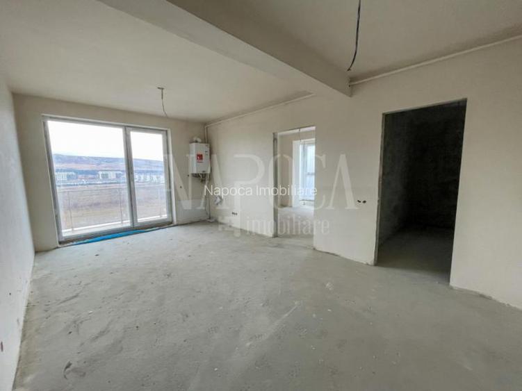 Apartament 3 camere de vanzare in Floresti - 2