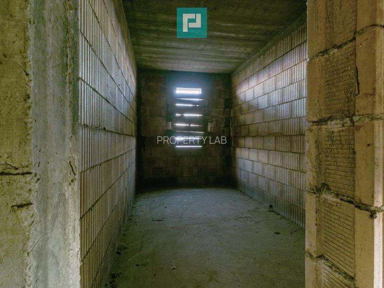 Proprietate impresionantă între Curtici și Macea - 14