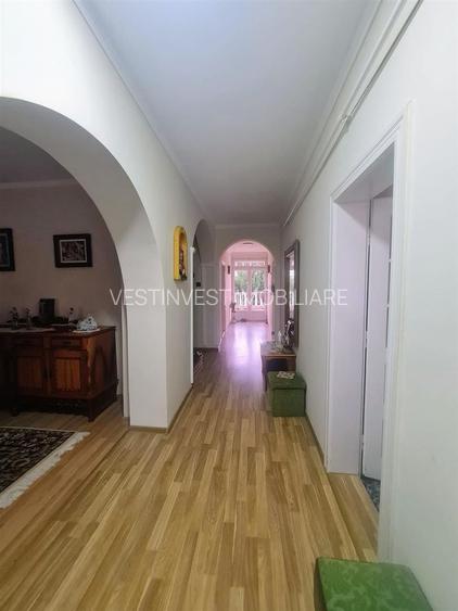 Casa D+P+E  zona Garii Oradea - 3
