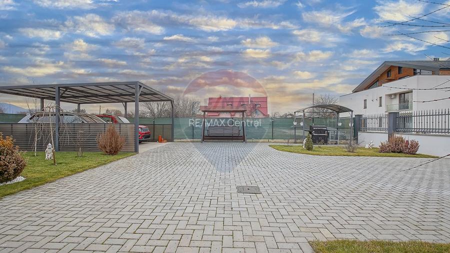 Casă premium cu 270 mp utili, 7 camere ,curte generoasă în Bartolomeu - 2
