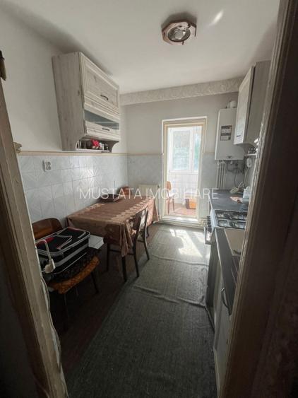 - Apartament 3 camere confort 1 decomandat, zona Progresu - 5