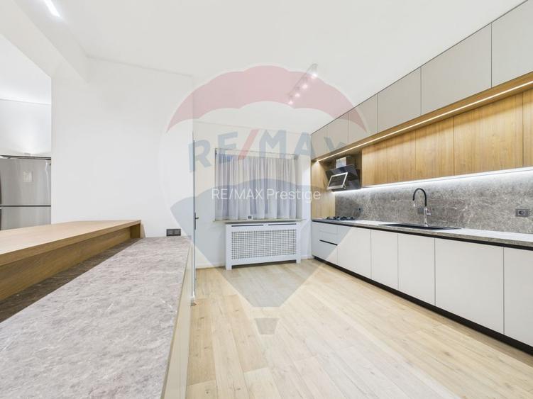 Casă / Vilă Pipera  cu 7 camere de închiriat - 16