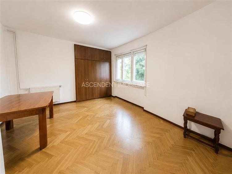Apartament reprezentativ, 5 camere, pentru birou sau locuinta, Central, Brasov - 11