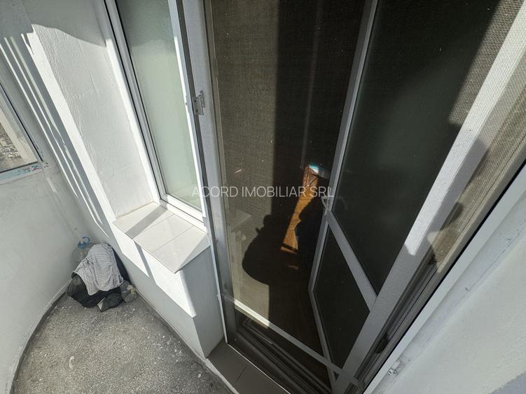 Apartament 3 camere zona Capitol - Templu - 8