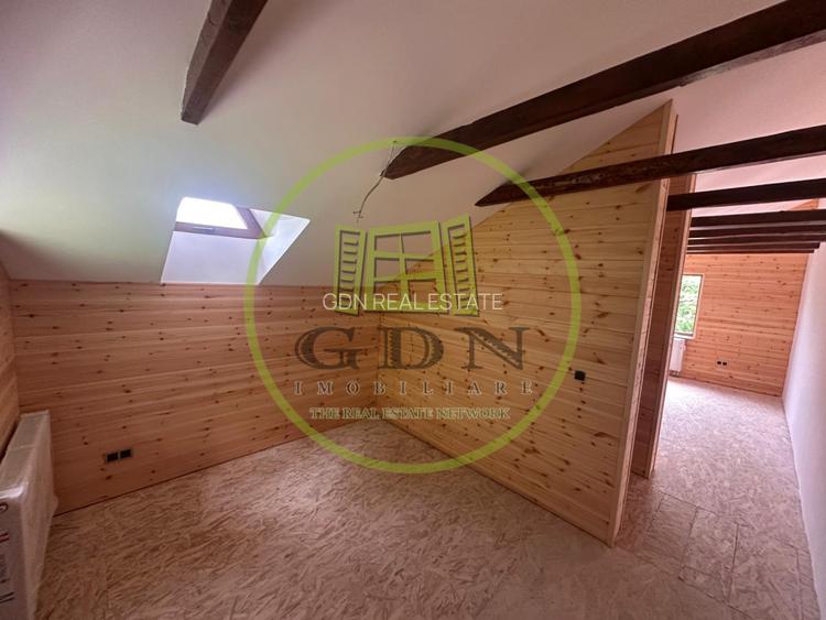 Duplex deosebit cu vedere panoramică spre munți și pădure – Tocile, Sadu - 9