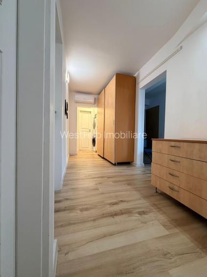 Apartament spatios, 4 camere, decomandat, 87 mp utili + 2 balcoane - Sagului - 7