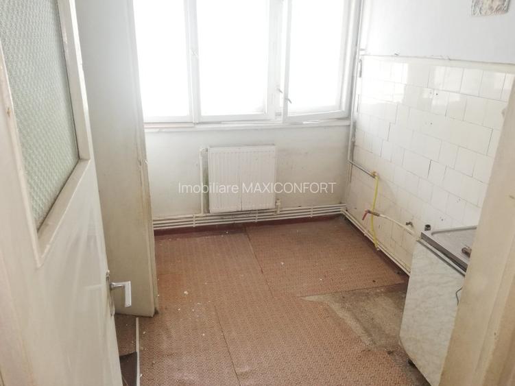 Vanzare 2 camere-Imobiliare MAXICONFORT - 4