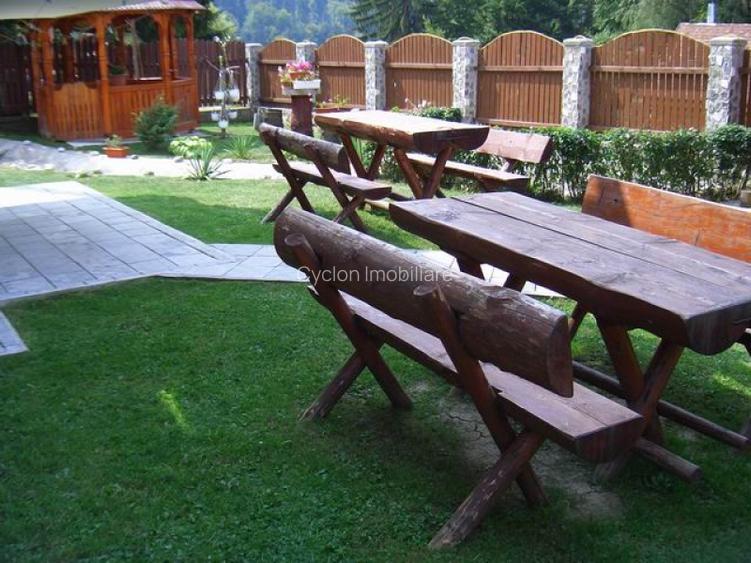 Casa de vacanta sau pensiune situata langa Cabana Trei Brazi Predeal - 53