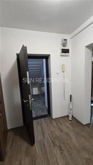 Berceni -Pta Sudului- OMV, bloc 1981 - 13