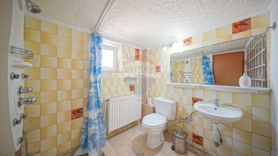 Vilă cu farmec istoric în Bușteni, pensiune sau locuință de vacanță! - 22