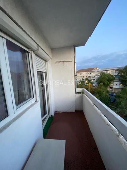 Apart.3 cam decomandat, 79 mp utili, 2 balcoane deschise, str Lacul Roșu - 10