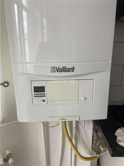 Apartament 3 camere , zona centrala Inspectoratul Scolar,  et 4 4, decomandat , - 4