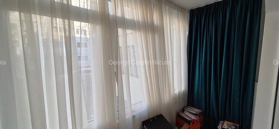 Ofer spre închiriere spațiu comercial – 60 mp, parter bloc zona centrala - 15