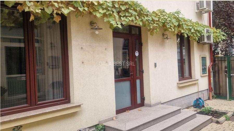 Piata Unirii- zona Patriarhie, vila spatioasa 380mp, birou - 16