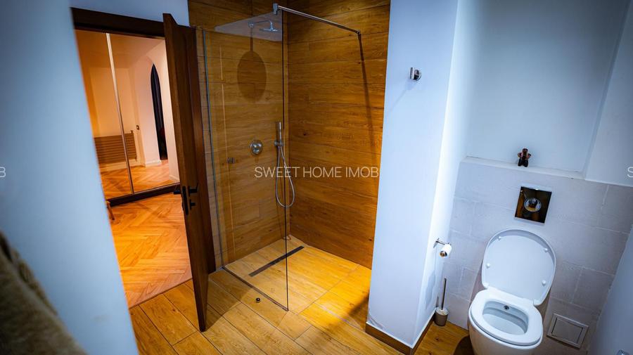 Vila  Dorobanti , Piata Floreasca - 12