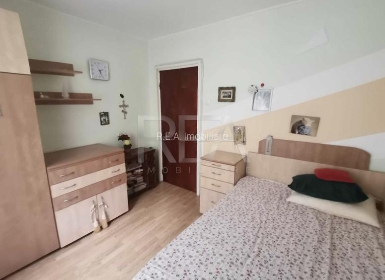 2 camere decomandat,  3/10-Drumul Tabere - 2