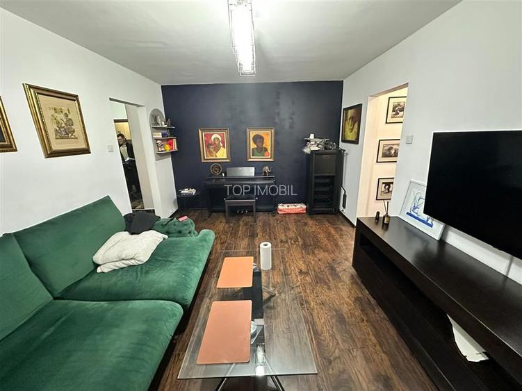 Apartament 3 camere semidecomandat, Podu Ros - Cantemir - 2