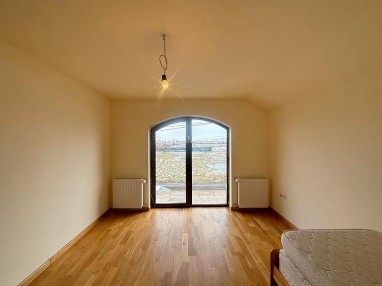 Casă individuală de vânzare în Moșnița Nouă – Comision 0% - 4