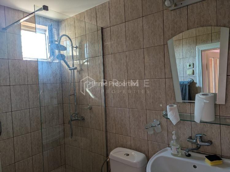 Clădire multifuncțională de vânzare sau închiriere – 7 Noiembrie - 7