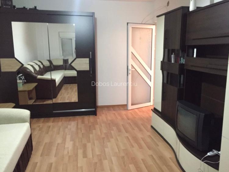 Apartament de vînzare  2 camere modelul Decomandat - 3