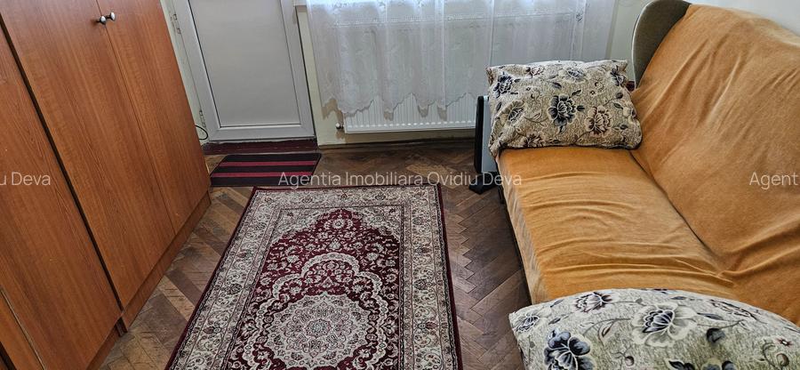 Vand apartament 2 camere in Deva, zona Gojdu (Constructorilor), et. 3 - 10