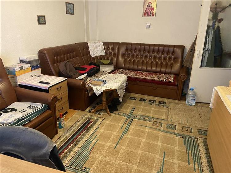 Apartamen 3 camere , cartier Sud 70 mp , decomandat - 4