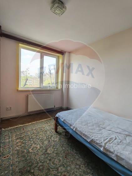 Apartament cu 4 camere la 5 minute de Scoala NR 24 - 5