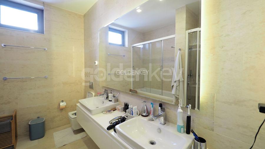 Apartament cu 4 camere | terasa 66mp | vedere spre oras - 10