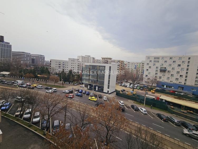 Timpuri Noi metrou la scara blocului | Vedere mixta | Apartament spațios - 22