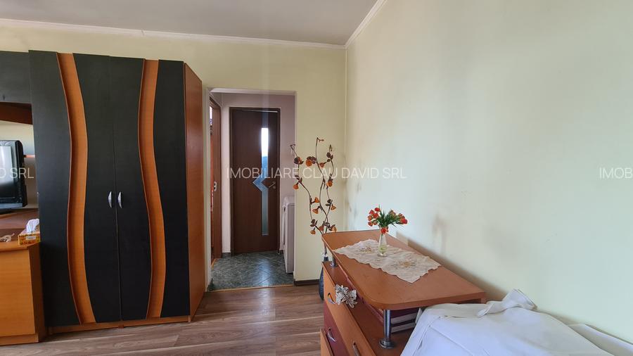 APARTAMENT 2 CAMERE SEMIDECOMANDAT ET 3 - 5