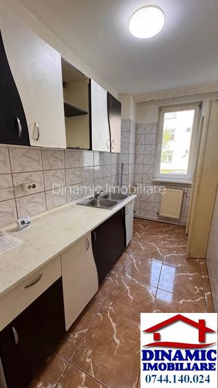Apartament 3 camere, decomandat – Str. 1 Decembrie, Dărmănești - 9