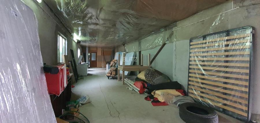 Spatiu comercial pe 2 nivele,spatii depozitare + parcari, in zona foarte buna! - 6