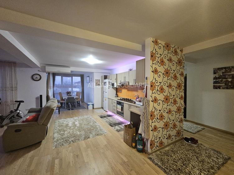 Imobil P+2E+M, cu spațiu comercial, zona Spitalul Județean, comision 0% - 34