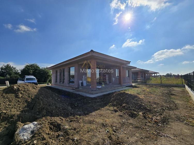 Satu Mare, Zona Auchan, Casa individuala cu tripane,  zona linistita. - 2