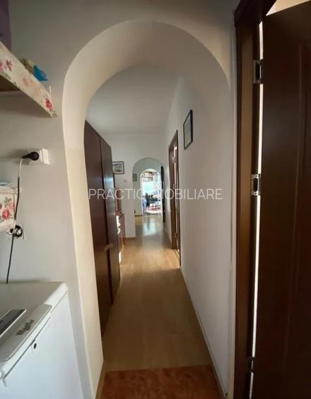Apartament cu 4 camere in Micro 39 - 9