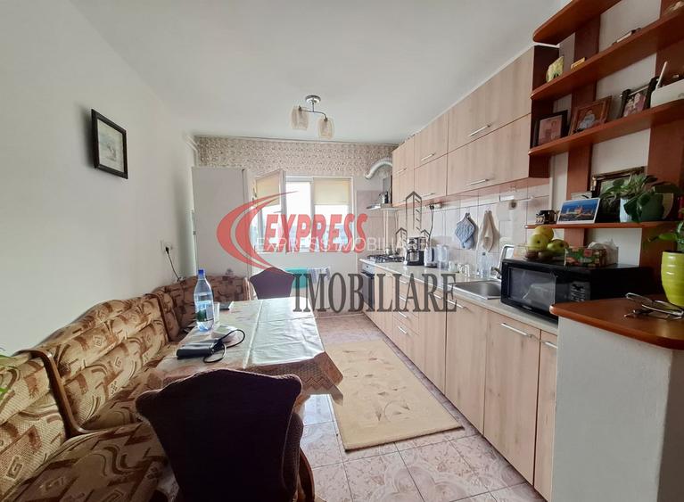 Dristor, Ramnicu Sarat, Mega Image - 2