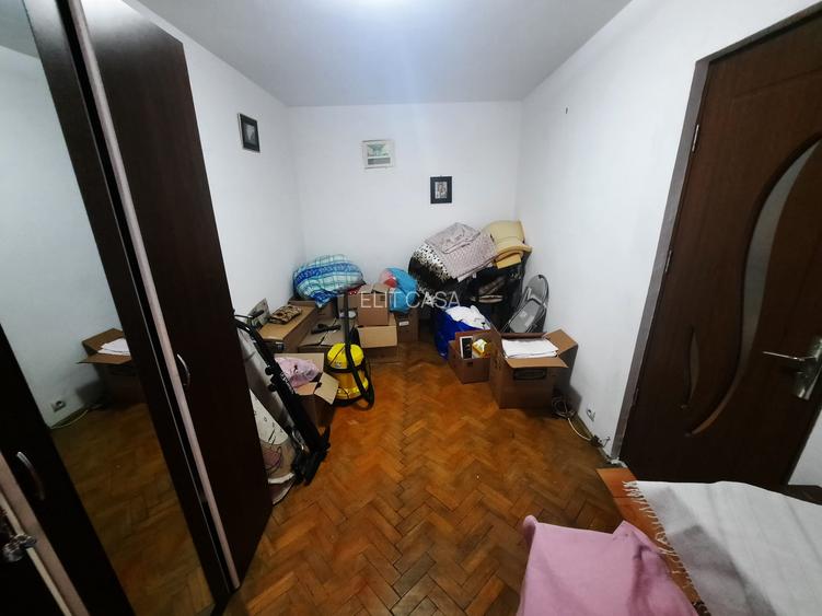 Apartament cu 3 camere, etaj 1/4, zona Tatarasi - 2