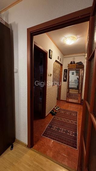 Vând apartament 2 camere  - 4