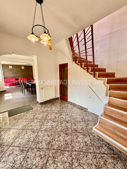 Casa individuala - zona Calea Dumbravii - 2 intrari separate - 12