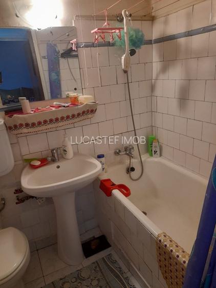 3 CAMERE - TITAN - JEAN STERIADI - 6