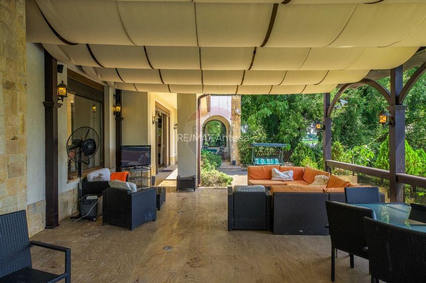 Vila neoromânească cu influențe toscane pe malul lacului Snagov - 11