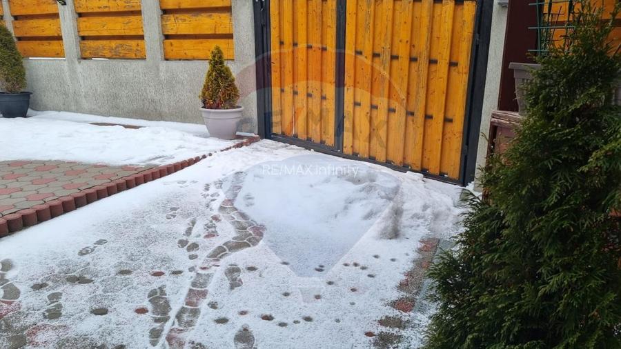 Casă si spațiu comercial funcțional, Sălicea.Investiție.Randament bun - 15