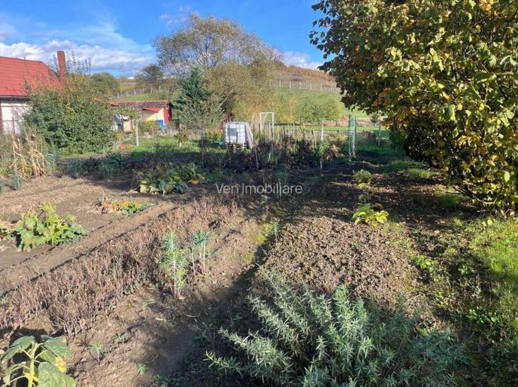 Casă spațioasă + teren intravilan-Sigmir-275 mp utili-teren 3300mp - 5