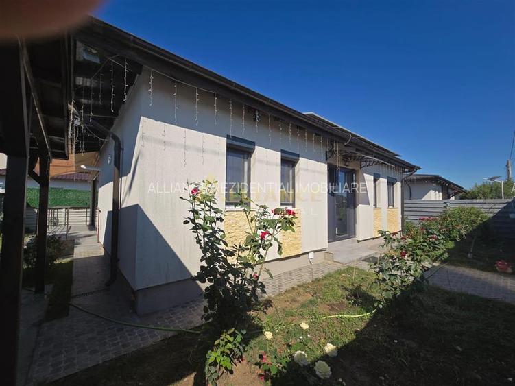 Casa individuala mobilata utilata - 3 camere 1 baie - teren 300mp - 14