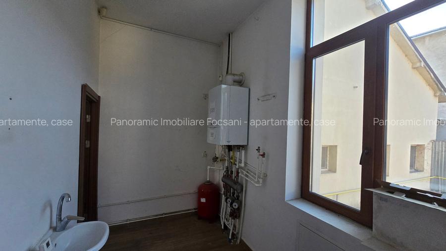 Cladire speciala de VANZARE  sau de INCHIRIAT  ultracentral Focsani - 22