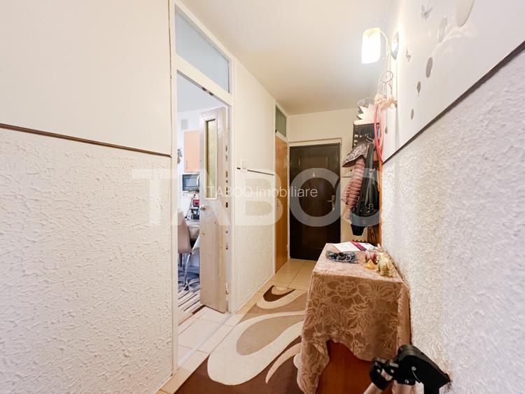 Vanzare apartament cu 2 camere decomandate cartierul Intre Lacuri - 4