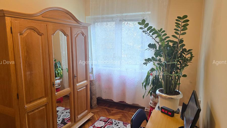 Vand apartament 2 camere in Deva, zona Zamfirescu, situat pe mijloc, etaj 2, - 7