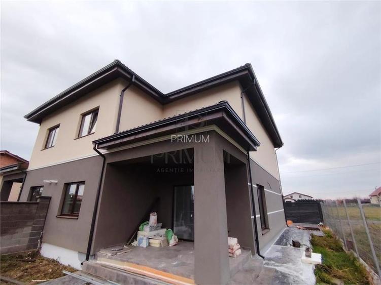 Duplex 5 camere - bucatarie separata - toate utilitatile - 2