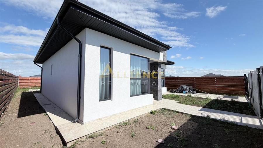Casa Individuala - 3 camere - 2 bai - 375mp teren - 2