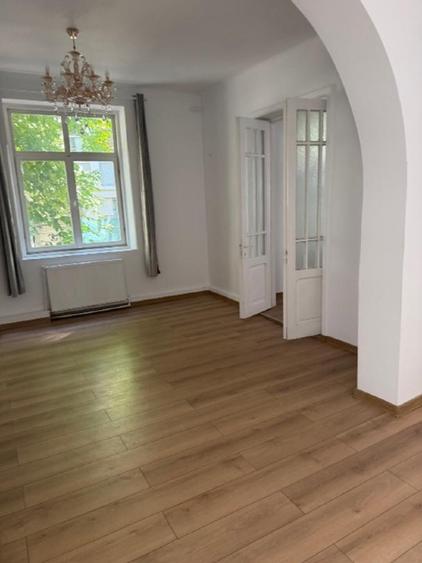 Zona Unirii, apartament parter vila, curat,luminos, linistit,curte